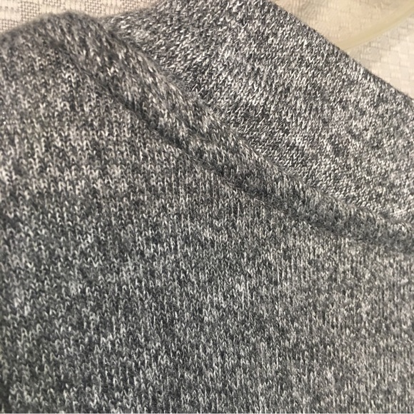 Secret Treasures Women's Sweater size 2X (18w-20w) polyester, nylon, spandex - Picture 7 of 8